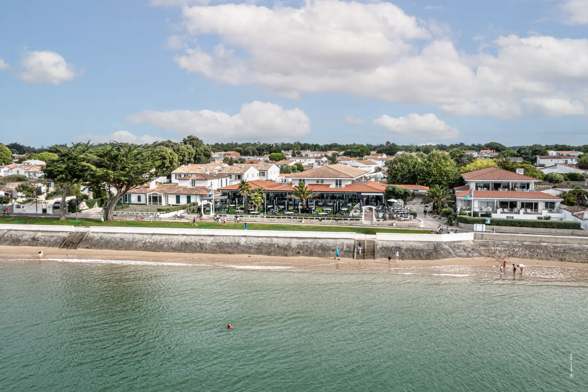 hr hotel restaurant drone ile de re rochelle